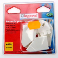 2 raccords en L pour moulures 32 x 12,5 mm