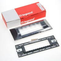 Plaque de finition 6 modules Legrand